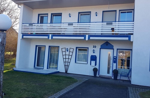 Ahrdt Apartment | Vacation apartment on the lake. located directly on the circular trail around the Aartalsee.