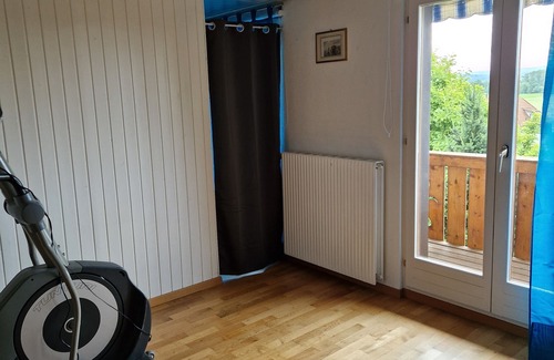 Meinisberg Apartment | Vacation apartment Pirol