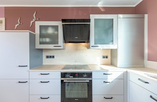 Norderhafen Apartment | Vacation apartment Penthouse Küstenzauber on Nordstrand for up to 4 people