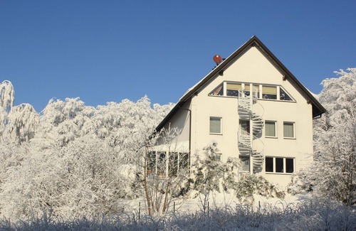 Friedrichsbrunn House | Vacation apartment Tannengrün upper floor - Hotel Harzresidenz