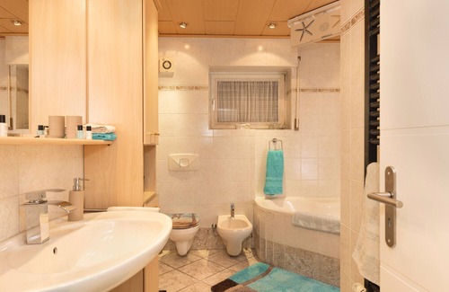 Anzhausen Apartment | Vacation apartment with private patio and view of the stream