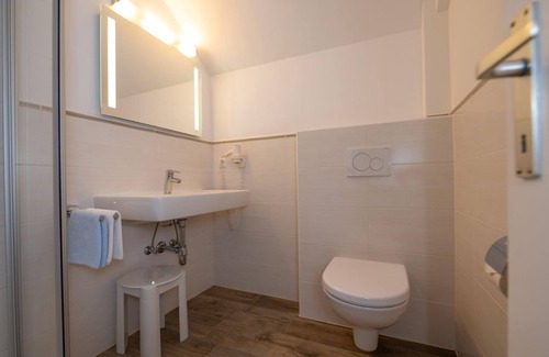 Seeboden Bed & Breakfast | Vacation apartment with balcony for 2-4 persons - Pension & Appartements Ertl
