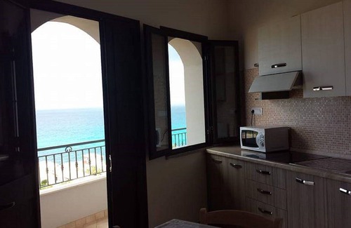 Torre Ruffa Apartment | Vacation apartments 200 meters from the sea and with private access to the beach