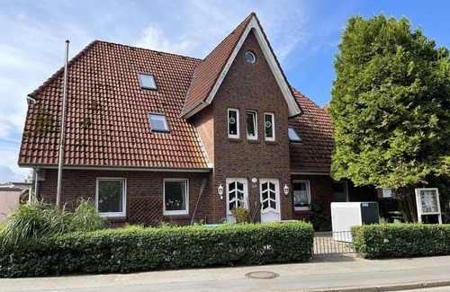 Westerdeichstrich Apartment | Vacation away from the hustle and bustle. For up to 6 people on the 1st floor with loggia