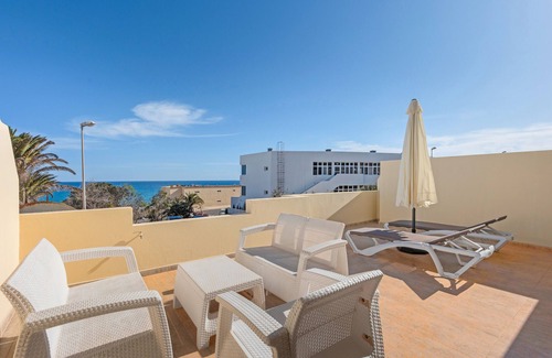 Bahia Calma Apartment | Vacation 'Casa Del Mar' with Sea View, Private Terrace and Wi-Fi