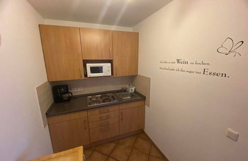 Bad Neuenahr-Ahrweiler Apartment | Vacation apartment for up to 2 persons/Schieferley - Ferienwohnung am Weingut Lingen
