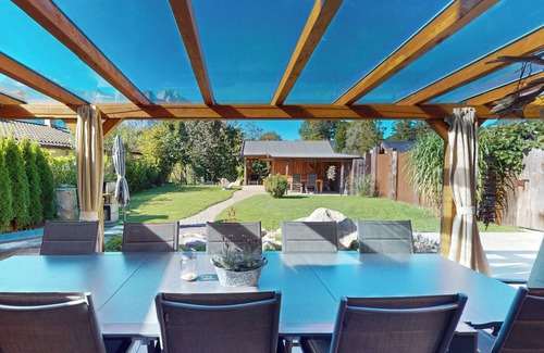 Garmisch-Partenkirchen House | Vacation living for the whole family directly at the Loisach river