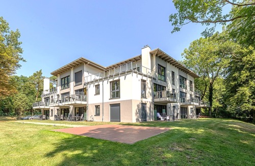 Krakow am See Apartment | Vacation directly on Lake Krakow in an apartment with balcony