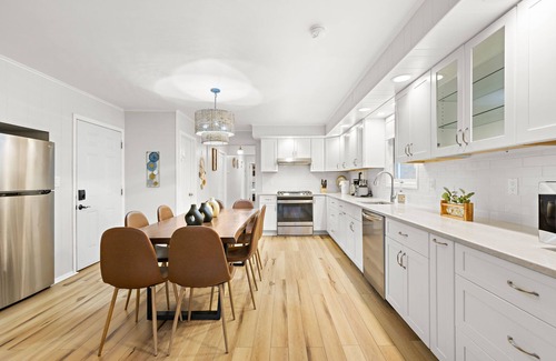 Bayonne Apartment | Vacation Duplex Home Near NYC and Airport– with Movie Theater and Gym