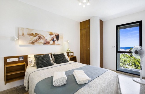 Santa Cruz de Tenerife Apartment | Vacation Apartment 'Sovhispan' with Sea View, Shared Pool and Wi-Fi