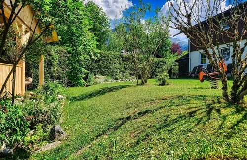 Unterschonau House | Vacation home Bergvagabund for up to 12 people, 5 separate bedrooms, garden, balcony, 165 sqm