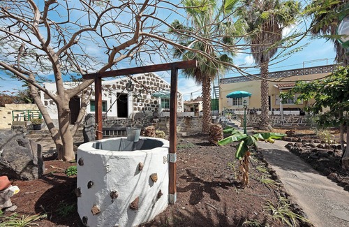 Buenavista del Norte House | Vacation Home 'El Cardon A1' with Sea View, Private Terrace and Wi-Fi