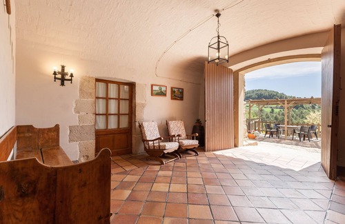 Sant Marti de Tous House | Vacation Home "El Mas De Tous" with Mountain View, Private Pool and Wi-Fi