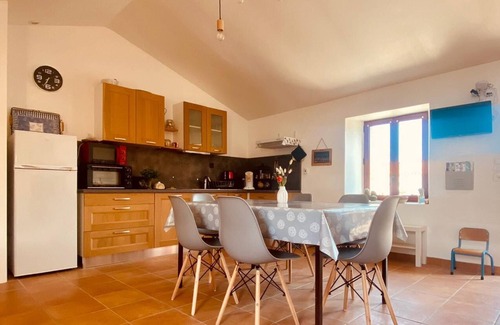 Les Conches House | Vacation home 5 minutes from the beach.