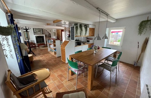 Bangor House | Vacation home 10 minutes' walk from the beach and wild coastline