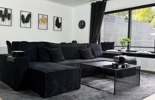 Braunlage House | Vacation home 100m2 for 6-8 pers families, pet friendly with garden/parking lot/WLAN