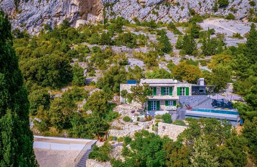 Makarska House | Vacation home 2M by Interhome