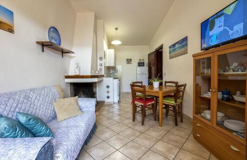 Northern Sardinia Cabin | Vacation home 5 minutes from the beach!