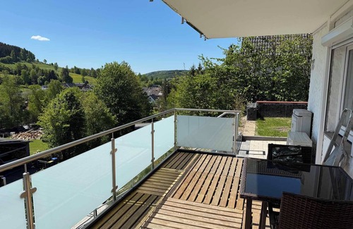 Wemlighausen Apartment | Vacation home 90sqm with 2 balconies