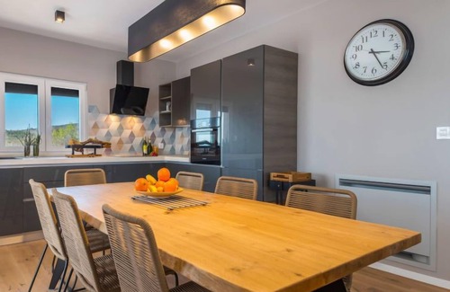 Viskovici House | Vacation home A.R.T. by Interhome