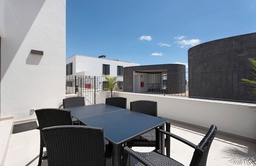 Los Gavilanes House | Vacation Home 'Abades Southern Paradise' with Mountain View, Shared Pool and Private Terrace