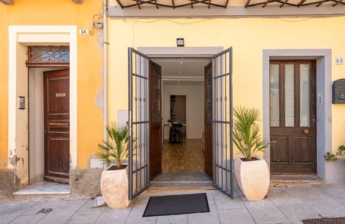 Cagliari House | Vacation Home "Achomedesign Stampace" with A/C & Wi-Fi