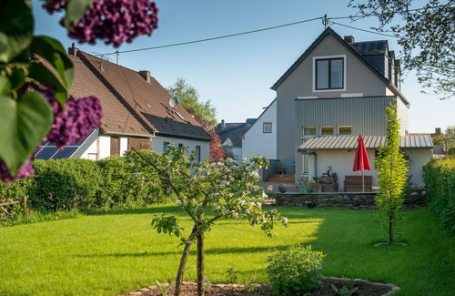 Pronsfeld Apartment | Vacation home "Alte Post" in the Eifel with private barrel sauna and relaxation room