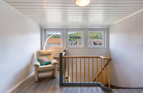 Gemarkung Laufen an der Eyach House | Vacation Home "Basislager" with Mountain View, Private Terrace & Wi-Fi