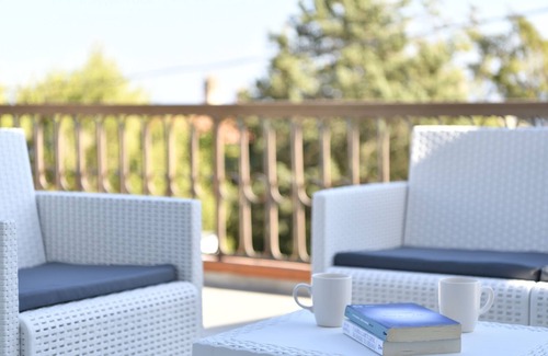 Cala Gonone House | Vacation Home "Cala Gonone 2 near the Beach with Sea & Mountain View, Wi-Fi & Terrace