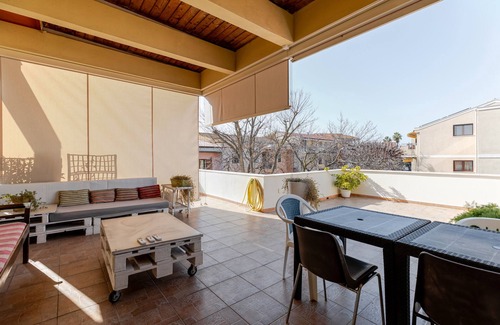 Oristano Historic Centre House | Vacation Home 'Cappuccini Apartment Superior' with Large Private Terraces & A/C