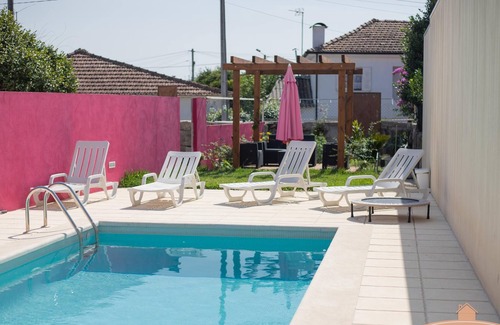 Paredes Villa | Vacation home Casa das Tias with Mountain View, Pool & Wi-Fi