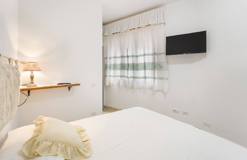 Dolianova House | Vacation Home "Casa Liori 2" with Shared Garden, A/C & Wi-Fi