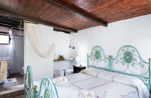 Oliena House | Vacation Home "Casa Ortu" with Mountain View, Private Pool & 2 Private Terraces