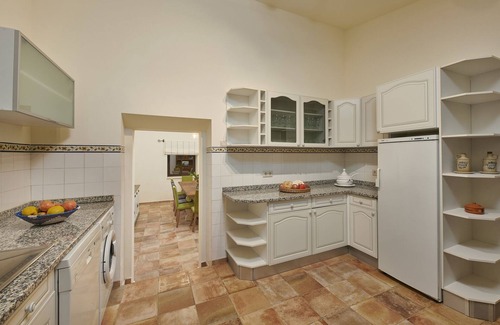 Moncarapacho e Fuseta House | Vacation Home Casa do Carmo with Pool, Wi-Fi, Garden & Terrace