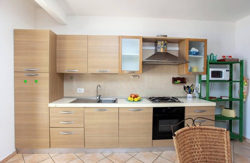 Sas Linnas Siccas House | Vacation Home "Casa Sulla Spiaggia 1" with Sea-View, Terraces & Garden