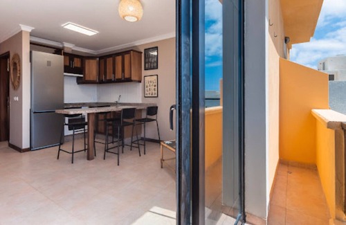 Poris de Abona House | Vacation Home 'Costa Fortuna' with Sea View, Private Terrace and Wi-Fi