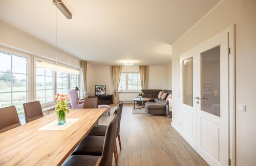 Hattstedtermarsch House | Vacation home Käptns Hus in Hattstedtermarsch for up to 8 people