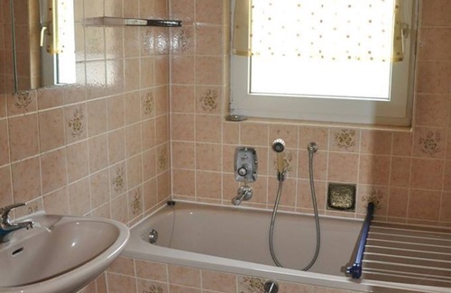 Montabaur House | Vacation home Ehrhardt "am Birkenweg" - 5-bed house