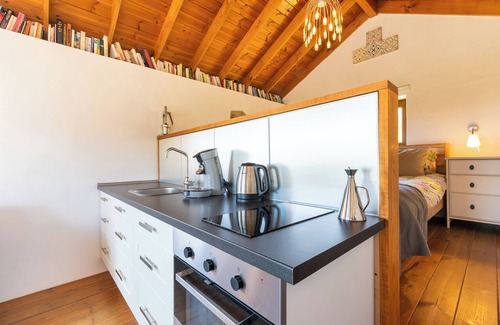 Alora House | Vacation Home "Finca Las Nuevas Casa Sof" with Mountain View, Pool, Jacuzzi, Wi-Fi, Terrace & Garden