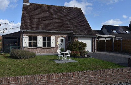 Westende Villa | Vacation home for 10 pers in Westende: Rest on the Coast