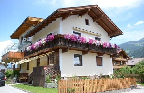Finsing House | Vacation home for 8 guests with 100m² in Uderns (173230)
