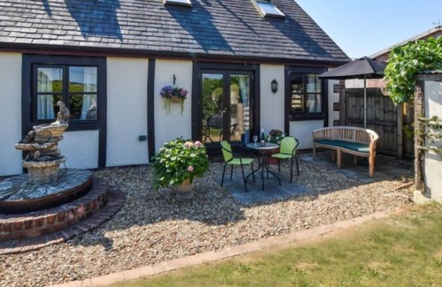 Meifod House | Vacation home Bwthyn Bach in Newtown - Welshpool - 2 persons, 1 bedrooms