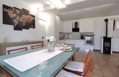 Castelcucco House | Vacation Home in Castelcucco with 3 bedrooms sleeps 6