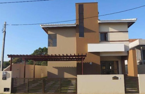 Centro House | Vacation home in Guarajuba, 4 bedrooms