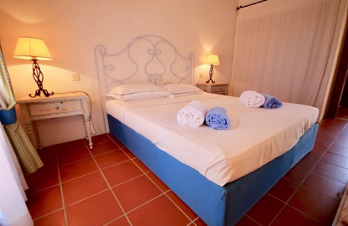 Cala di Volpe Apartment | Vacation Home in Porto Cervo with 1 bedrooms sleeps 3