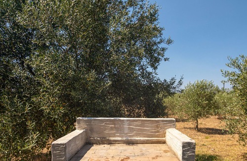 Sant'Anna Arresi House | Vacation Home 'Villa Adriana 3' with Mountain View, Private Terrace & Wi-Fi