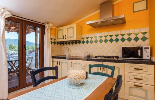 Villa San Pietro House | Vacation Home Mansarda Marina near the Beach with A/C & Private Terrace