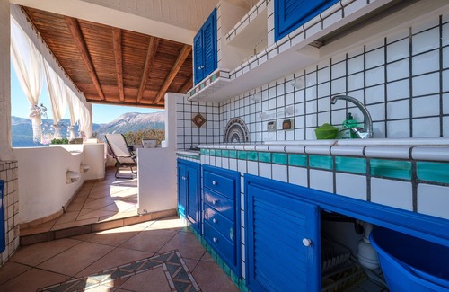 Vulcanello House | Vacation Home "Jerà C18 Bis Vista Mare" with Sea View, Private Terraces & Wi-Fi