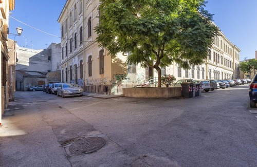 Sassari Apartment | Vacation Home "La Casetta di Pietra" with A/C & Wi-Fi