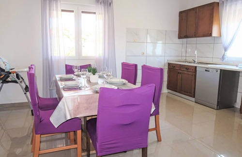 Pican House | Vacation home Laura by Interhome